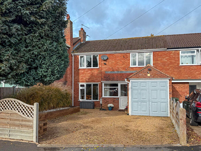3 Bedroom Terraced House For Sale In Commander Close, Bishops Tachbrook, Leamington Spa, CV33