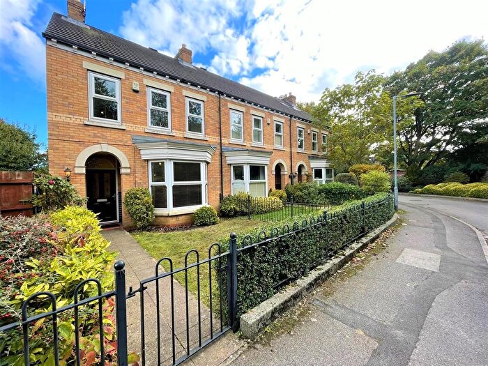 3 Bedroom Terraced House To Rent In Sanderson Close, Hull, HU5