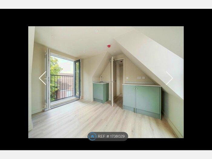 1 Bedroom Flat To Rent In Dermody Road, London, SE13