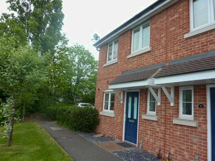 3 Bedroom Property To Rent In Vaughan Close, Dartford, DA1