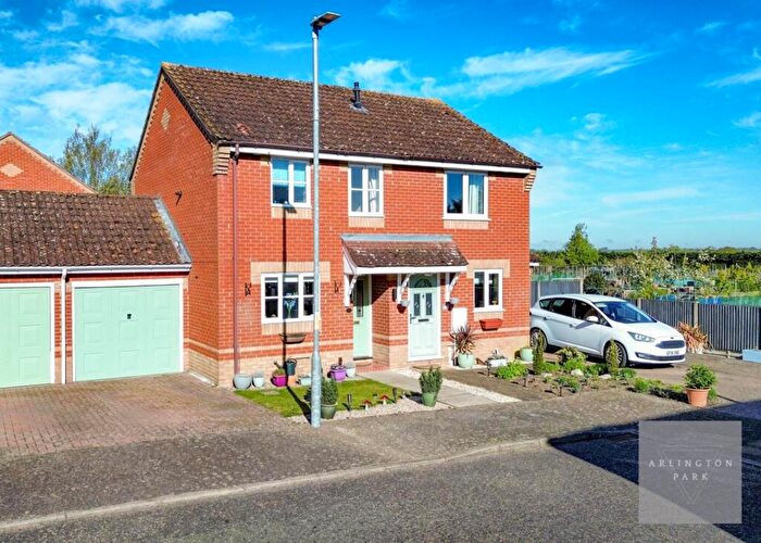 2 Bedroom Semi-Detached House For Sale In Appletree Lane, Roydon, Diss, IP22
