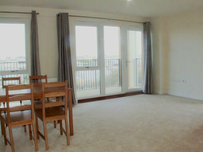 3 Bedroom Apartment For Sale In The Edition, Colindale, London, NW9