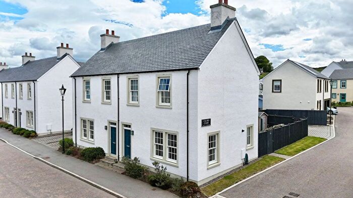 3 Bedroom Semi Detached House For Sale In Hillhead Road, Tornagrain, Inverness, IV2