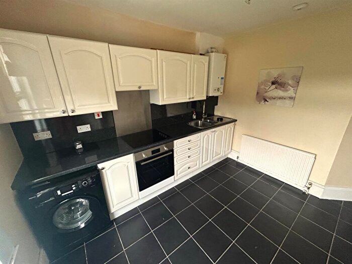 1 Bedroom Flat To Rent In Manor Road, Romford, RM1