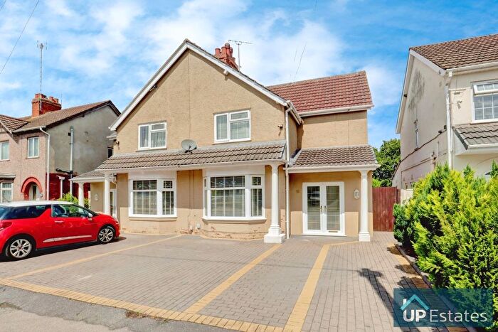 3 Bedroom Semi-Detached House To Rent In Beacon Road, Coventry, CV6
