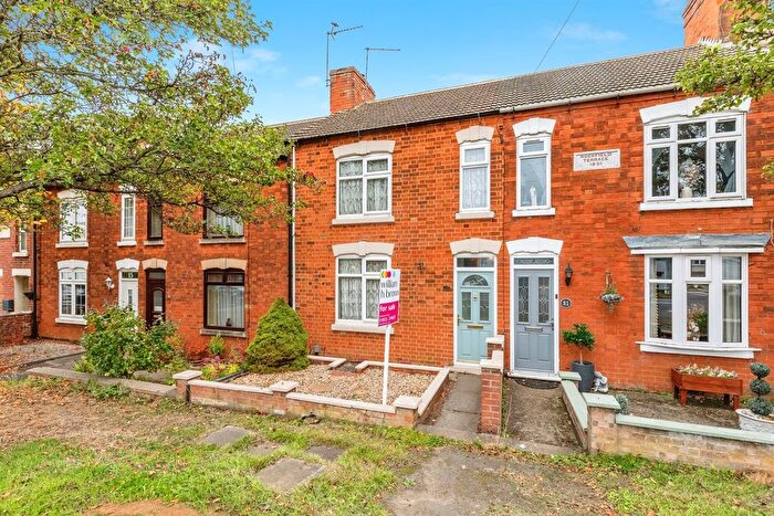 2 Bedroom Terraced House For Sale In Irthlingborough Road, Finedon, NN9