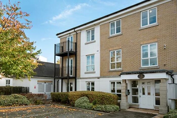 2 Bedroom Flat To Rent In Katherine Court, Tudor Way, Woking, GU21