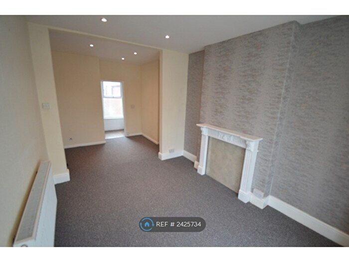 1 Bedroom Flat To Rent In Hart Street, Southport, PR8