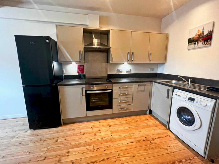 1 Bedroom Flat To Rent In Holderness Road, Hull, HU9