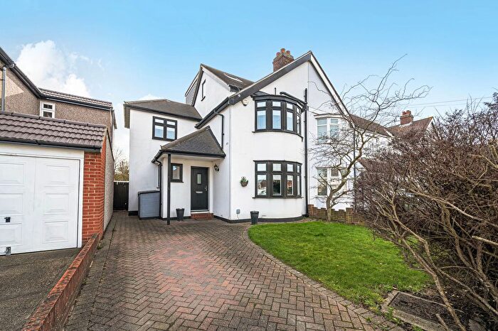 3 Bedroom Semi Detached House For Sale In Harland Avenue, Sidcup, DA15