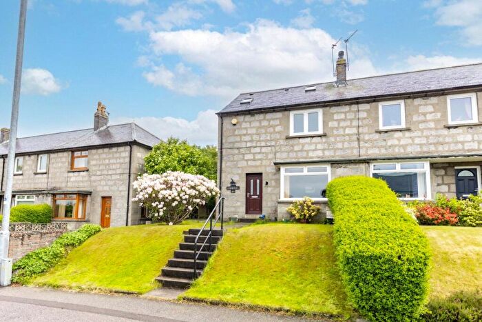 3 Bedroom End Of Terrace House To Rent In Faulds Gate, Aberdeen, AB12