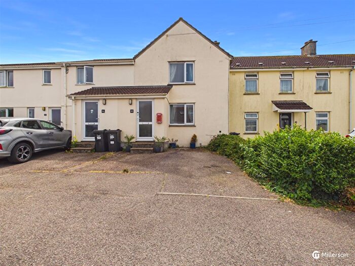 2 Bedroom Property For Sale In Porthia Road, St. Ives, TR26