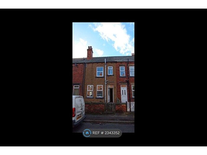 3 Bedroom Terraced House To Rent In Hodroyd Cottages, Brierley, Barnsley, S72