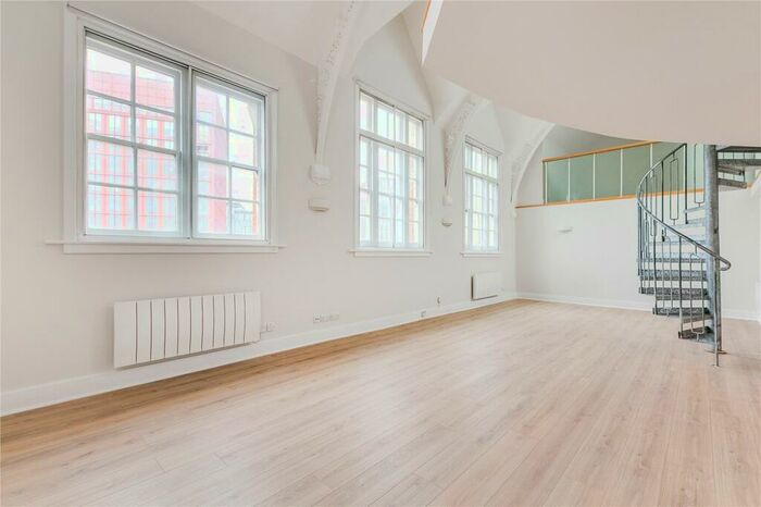 2 Bedroom Flat To Rent In The Old School, York Way, N1