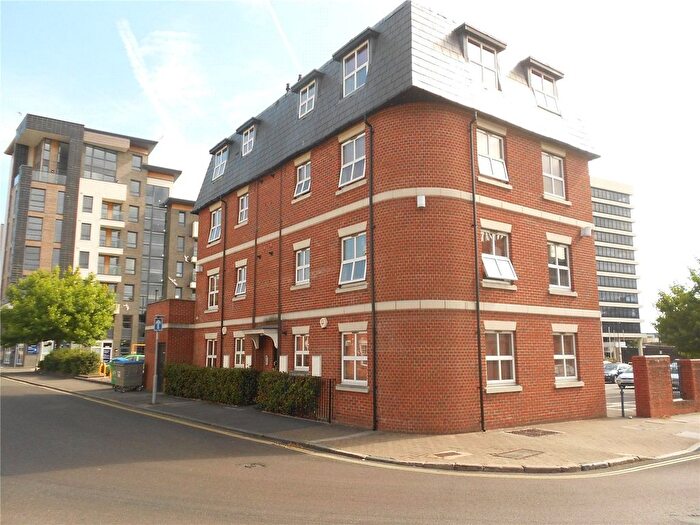 1 Bedroom Flat To Rent In Bernard Street, Southampton, Hampshire, SO14