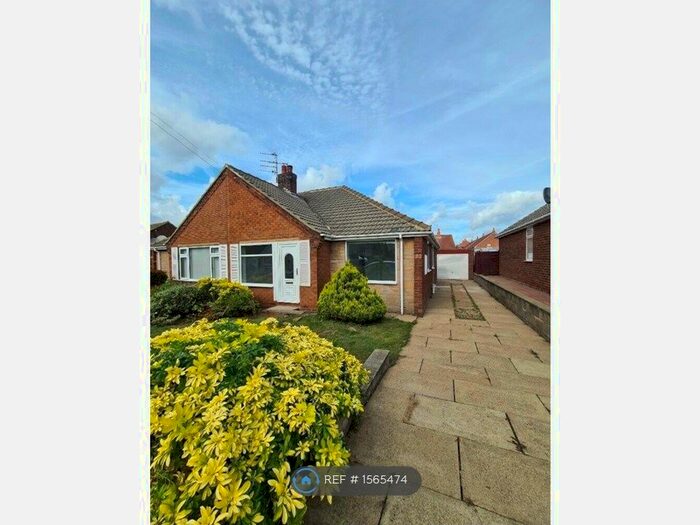 2 Bedroom Bungalow To Rent In Garforth, Garforth, LS25