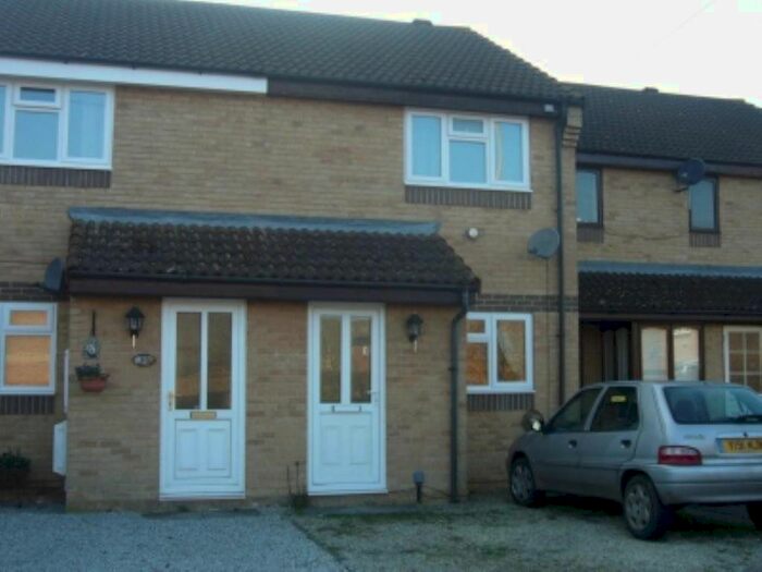 2 Bedroom Property To Rent In Maple Close, Hardwicke, Gloucester, GL2