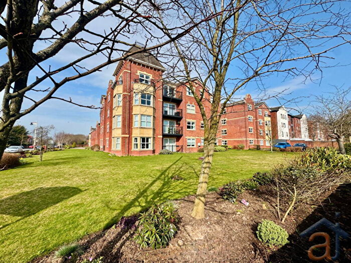 2 Bedroom Flat For Sale In Regency Court, Park Road West Southport, PR9