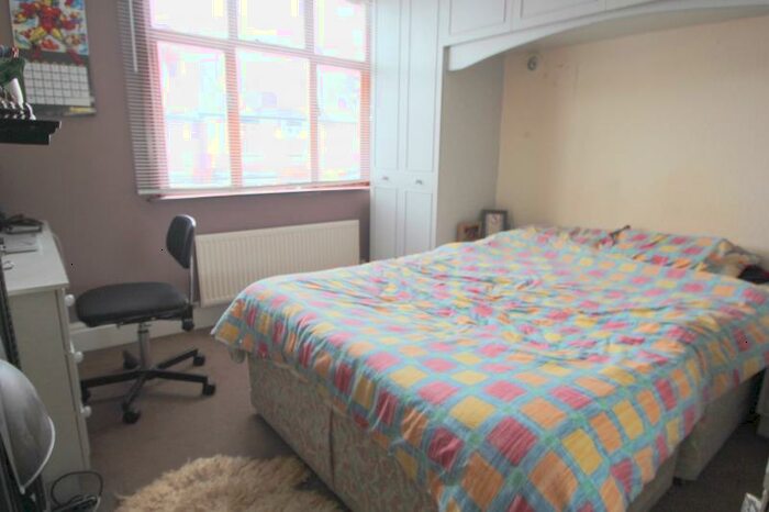 3 Bedroom Terraced House To Rent In Estcourt Avenue, Headingley, Leeds, LS6