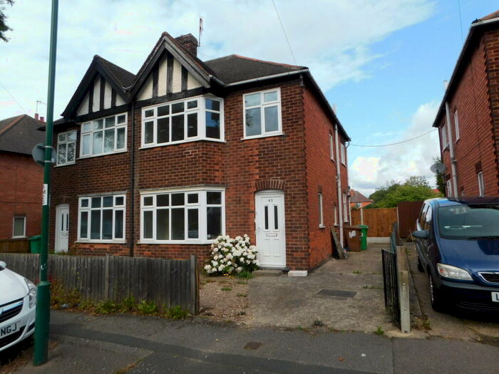 3 Bedroom Semi-Detached House To Rent In Malton Road, Basford, Nottingham, NG5