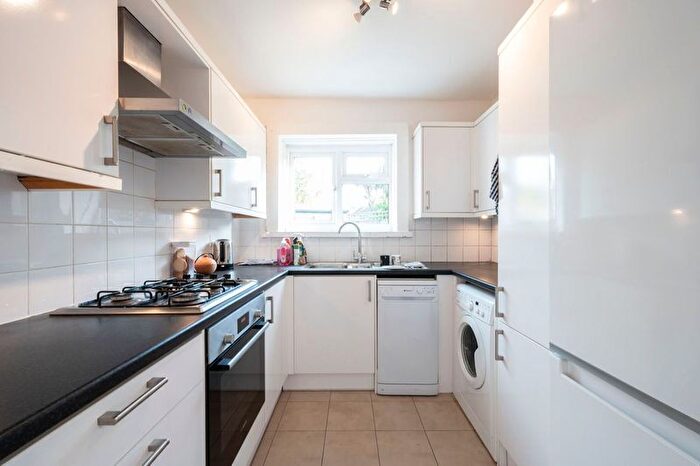 3 Bedroom Property To Rent In Botsford Road, Wimbledon Chase, SW20