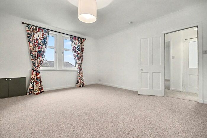 2 Bedroom Flat For Sale In Gordon Street, Inverclyde, Greenock, PA15