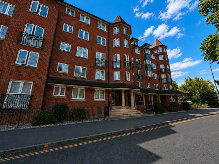 2 Bedroom Retirement Property For Sale In Westgate Street, Gloucester, GL1