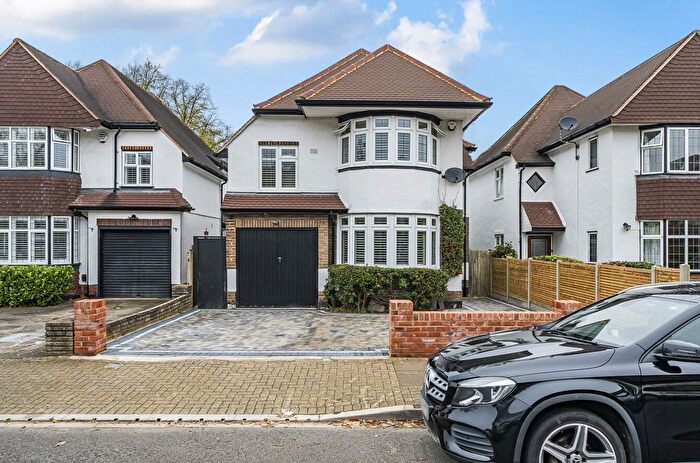 4 Bedroom Detached House For Sale In Westland Drive, Hayes, Kent, BR2