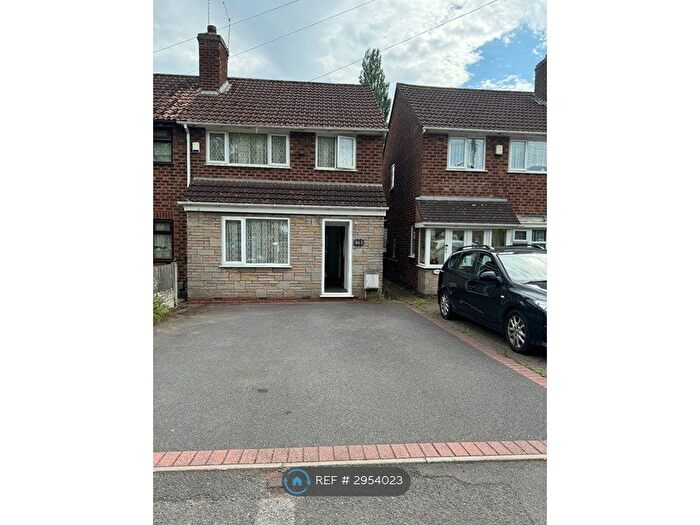 3 Bedroom Semi-Detached House To Rent In Bordesley Green East, Stechford, Birmingham, B33