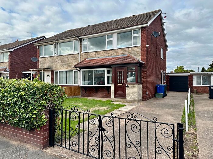 3 Bedroom Semi-Detached House For Sale In Menson Drive, Hatfield, Doncaster, DN7
