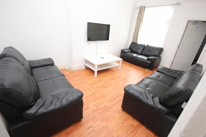 8 Bedroom Terraced House To Rent In Langdale Road, L15