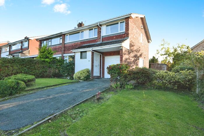 4 Bedroom Semi-Detached House For Sale In St. Michaels Road, Hyde, Greater Manchester, SK14