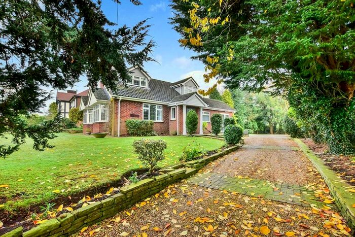 3 Bedroom Bungalow To Rent In Dark Lane, Gawsworth, Macclesfield, Cheshire, SK11