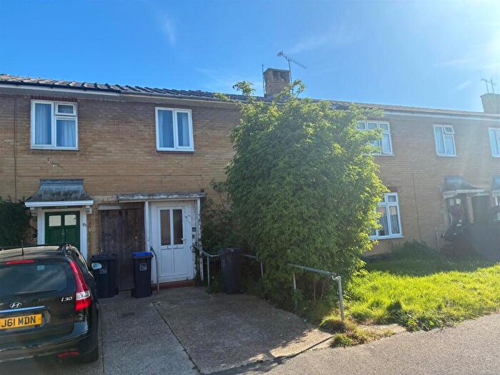 3 Bedroom House For Sale In The Quadrant, Goring-By-Sea, Worthing, BN12