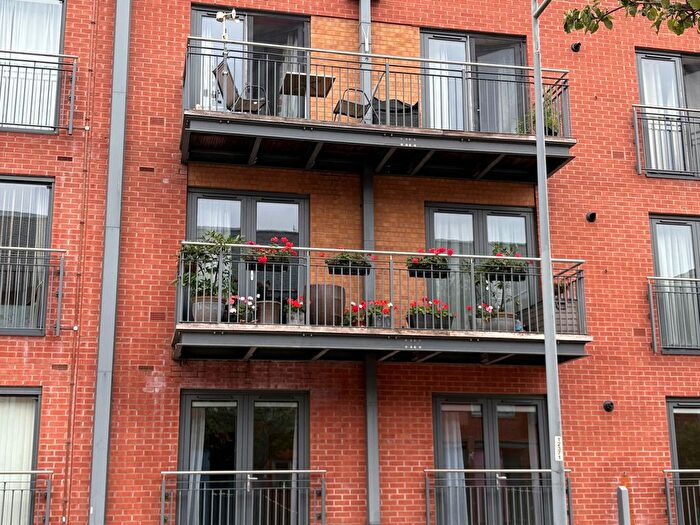 2 Bedroom Flat For Sale In Apartment, Bradley Court, Crossley Road, Diglis, Worcester., WR5
