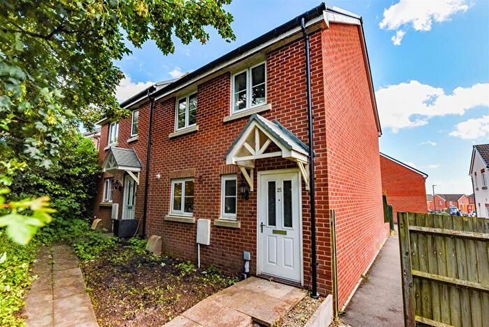 3 Bedroom Semi Detached House For Sale In Cromwell Close, Newtown, Berkeley, GL13