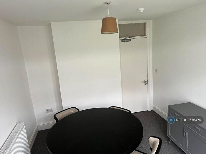 4 Bedroom Terraced House To Rent In Durban Road, London, E15