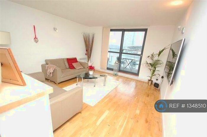 2 Bedroom Flat To Rent In Block D, Manchester, M4