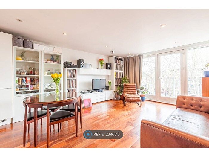 2 Bedroom Flat To Rent In Hackney Road, London, E2