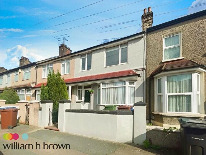 3 Bedroom Terraced House To Rent In Rosebery Road, Grays, Grays, RM17