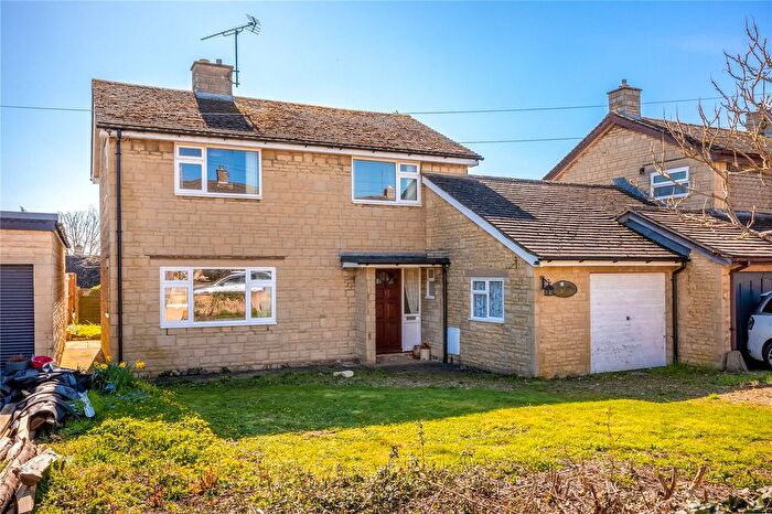 4 Bedroom Link Detached House For Sale In Frances Road, Middle Barton, Chipping Norton, Oxfordshire, OX7