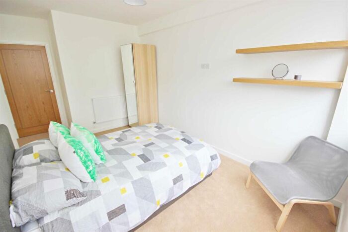 1 Bedroom Flat To Rent In Arundel Street, Portsmouth, PO1