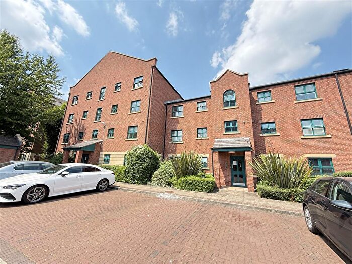 1 Bedroom Flat For Sale In Rochdale House, Slate Wharf, Castlefield, M15