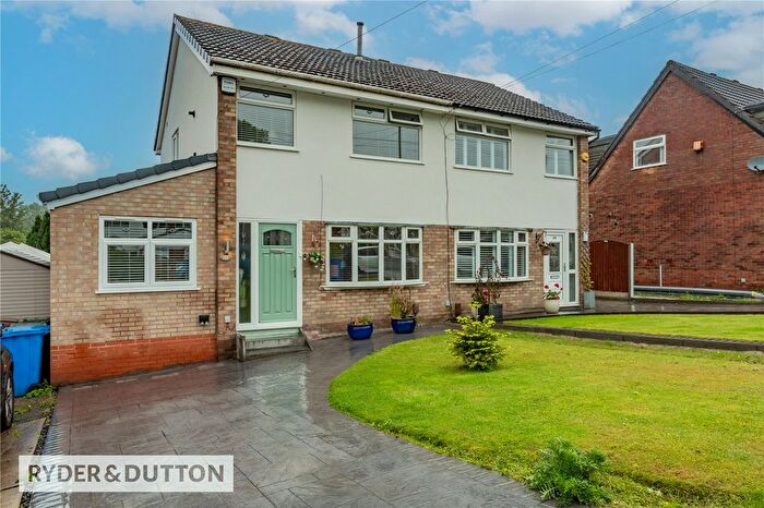 4 Bedroom Semi-Detached House For Sale In Hereford Way, Middleton, Manchester, M24