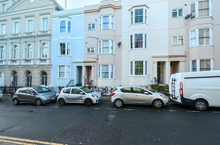 1 Bedroom Apartment For Sale In Lansdowne Street, Hove, East Sussex, BN3