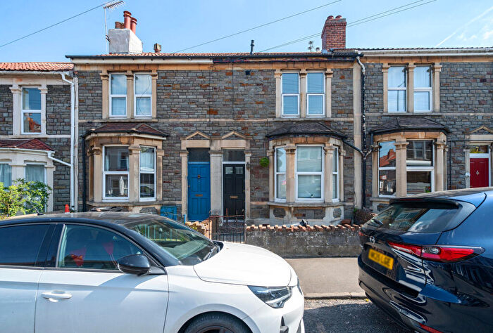 3 Bedroom Terraced House For Sale In New Queen Street, Bristol, BS15