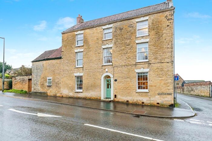 5 Bedroom Semi Detached House For Sale In Grantham Road, Navenby, Lincoln, LN5