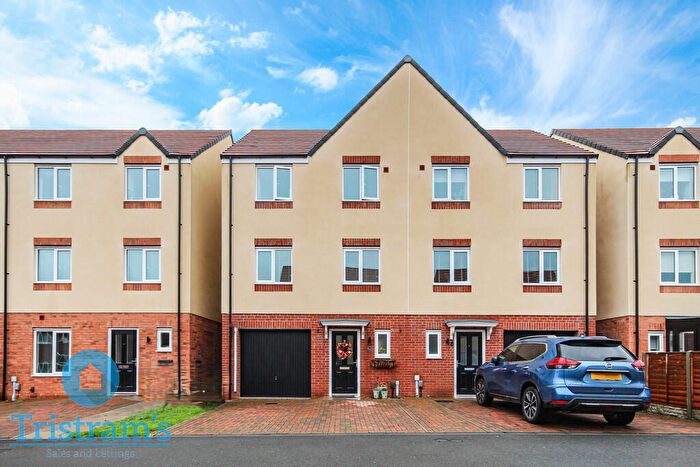 3 Bedroom Town House For Sale In Slater Way, Ilkeston, DE7