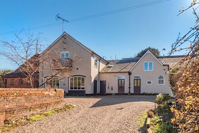 3 Bedroom Property For Sale In Mill Row, Aylsham, Norwich, NR11
