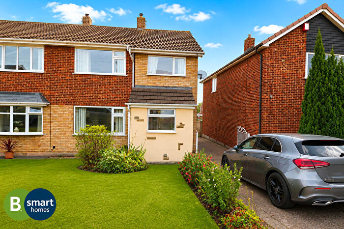 3 Bedroom Semi-Detached House For Sale In Hoylake Drive, Swinton, S64